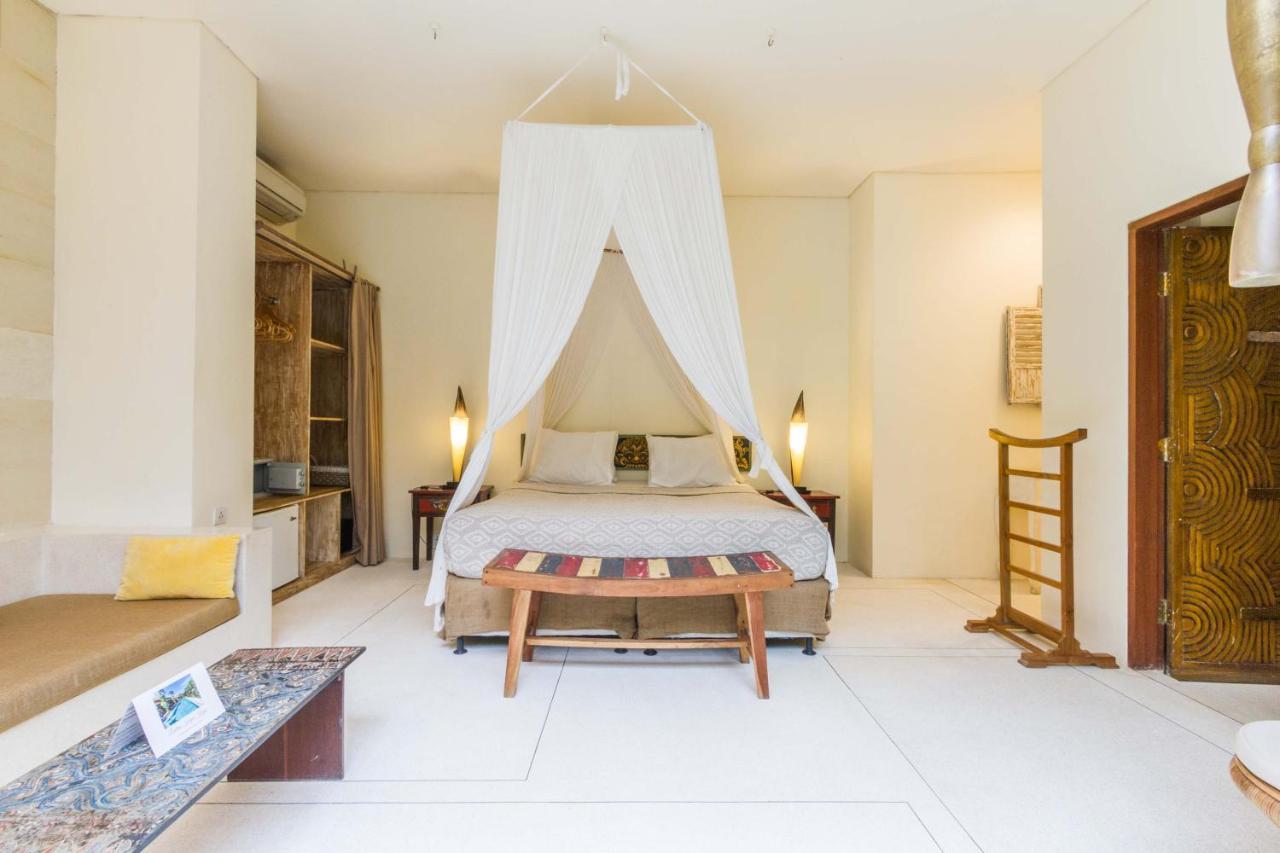 Lautan Kupu - Kupu Villas Kuta  Exterior photo